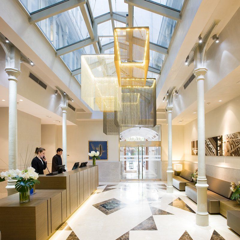 Nh 컬렉션 마드리드 팔라시오 드 테파 외부 사진 The lobby of the hotel